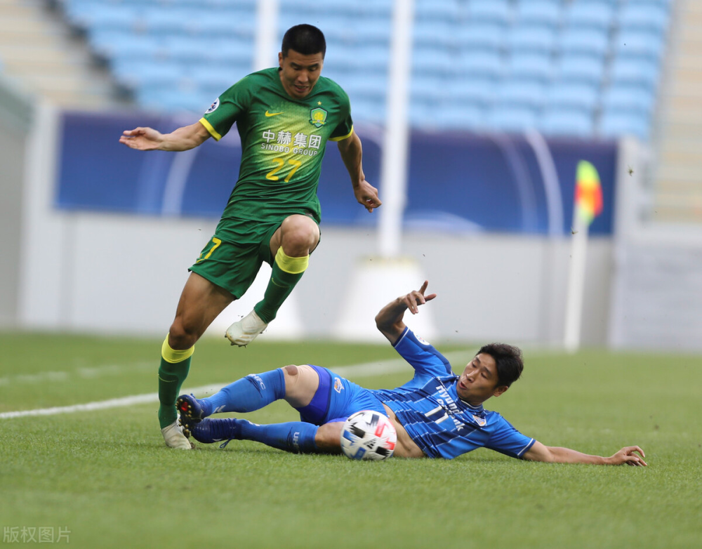 训练课后天津津门虎调整名单以备国王杯,绝杀压哨环节打磨,质疑声四起,阵容厚度经受考验(天津津门虎足球俱乐部网站) 训练课后天津津门虎调整名单以备国王杯,绝杀压哨环节打磨,质疑声四起,阵容厚度经受考验(天津津门虎足球俱乐部网站)