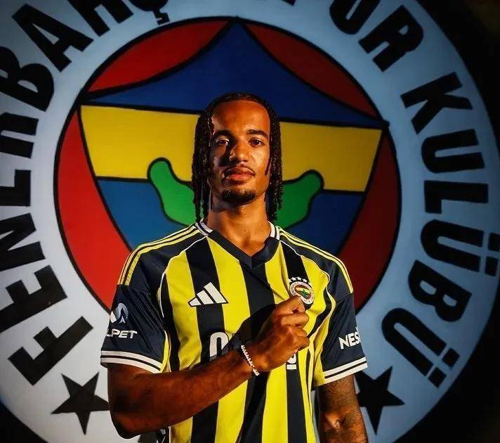 费内巴切训练开放日,赛前强势反弹引观众欢呼,欧篮联在即,身体对抗强度拉满的简单介绍 费内巴切训练开放日,赛前强势反弹引观众欢呼,欧篮联在即,身体对抗强度拉满的简单介绍