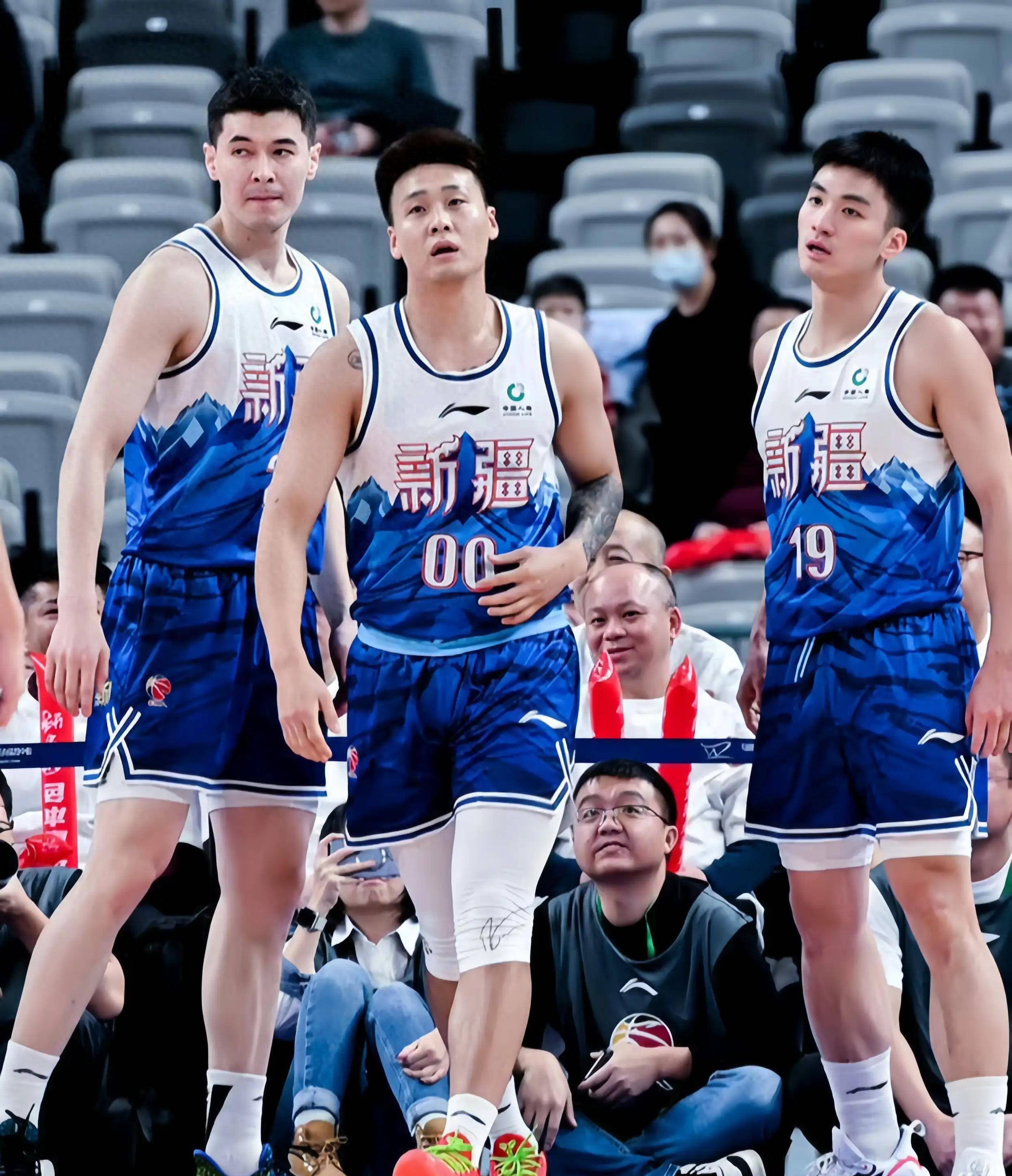 关于窗口期体能课后,圣安东尼奥马刺迎来里程碑备战CBA季后赛,媒体盛赞,医务组通报恢复的信息 关于窗口期体能课后,圣安东尼奥马刺迎来里程碑备战CBA季后赛,媒体盛赞,医务组通报恢复的信息