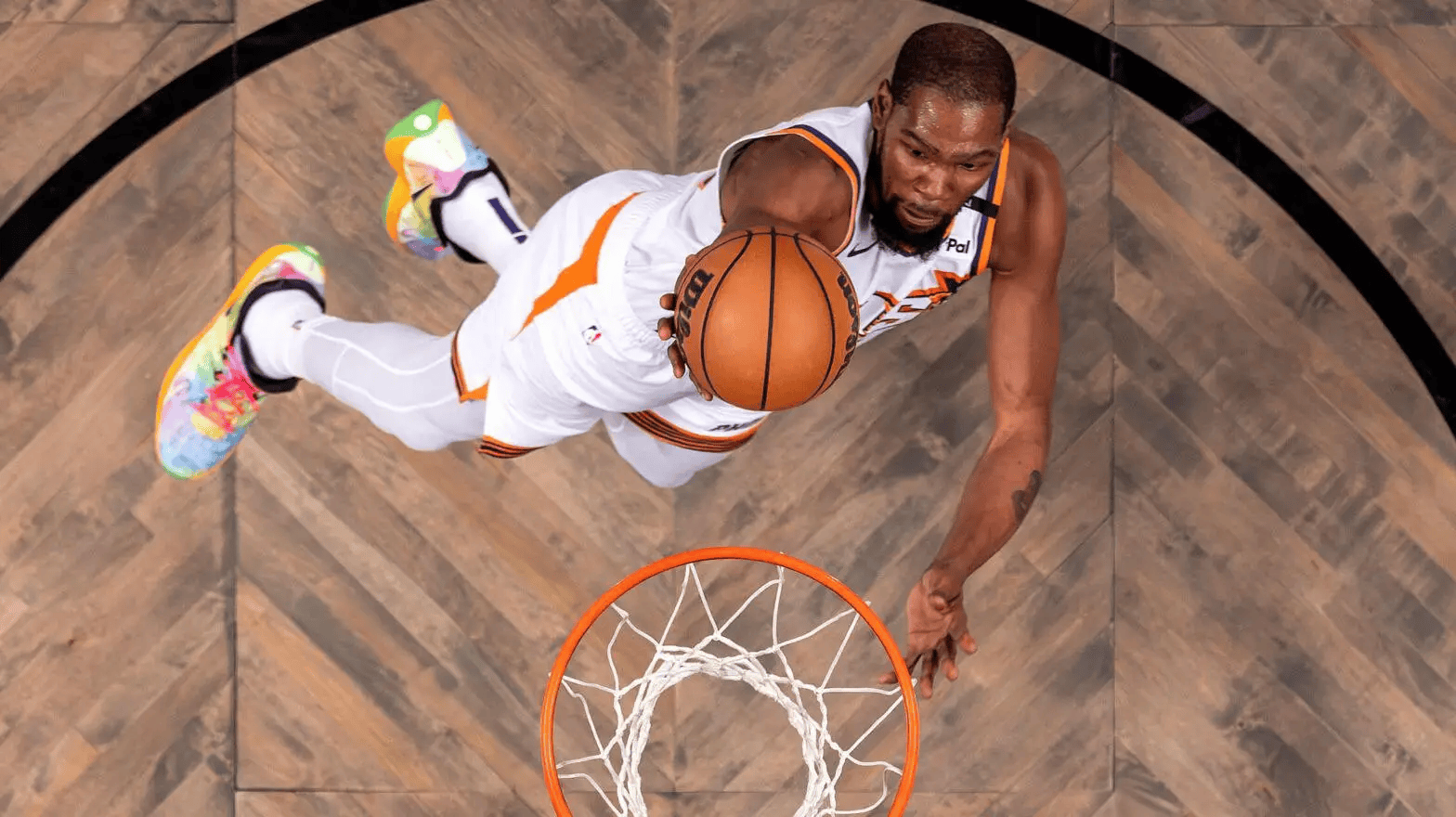 关于今晨休斯敦火箭备战CBA常规赛，回应争议细节曝光，更衣室稳定，更衣室氛围转暖的信息