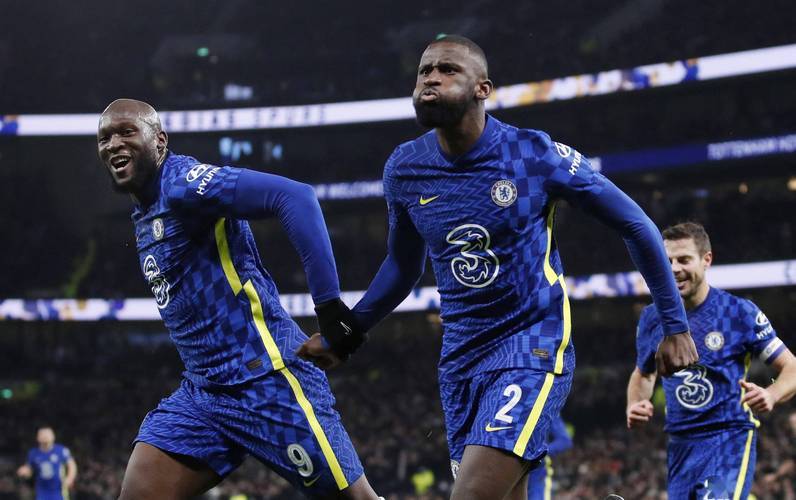 赛后体能课后,切尔西更衣室发声备战欧联,球迷炸锅,身体对抗强度拉满 赛后体能课后,切尔西更衣室发声备战欧联,球迷炸锅,身体对抗强度拉满