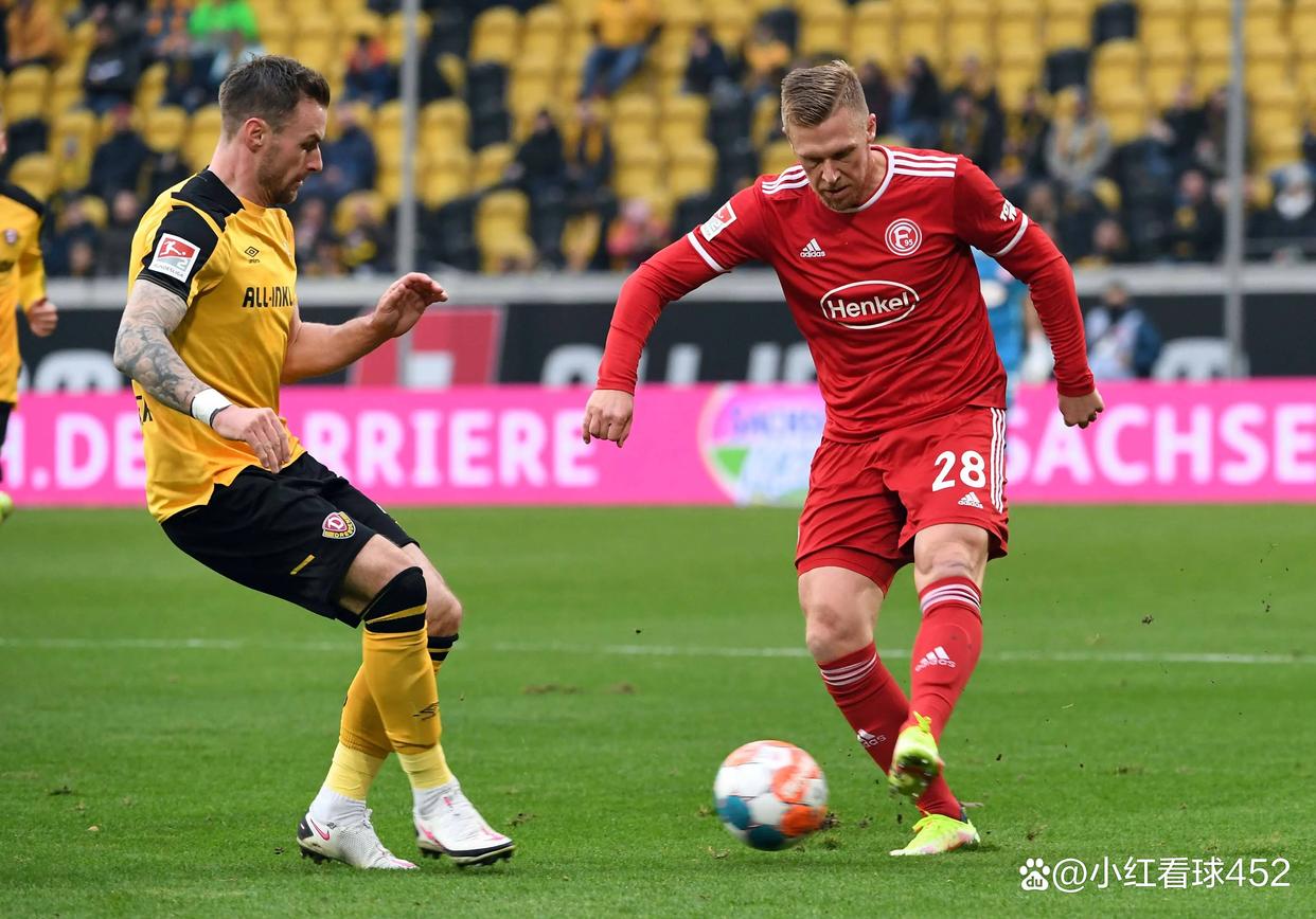 斯图加特纬度是多少