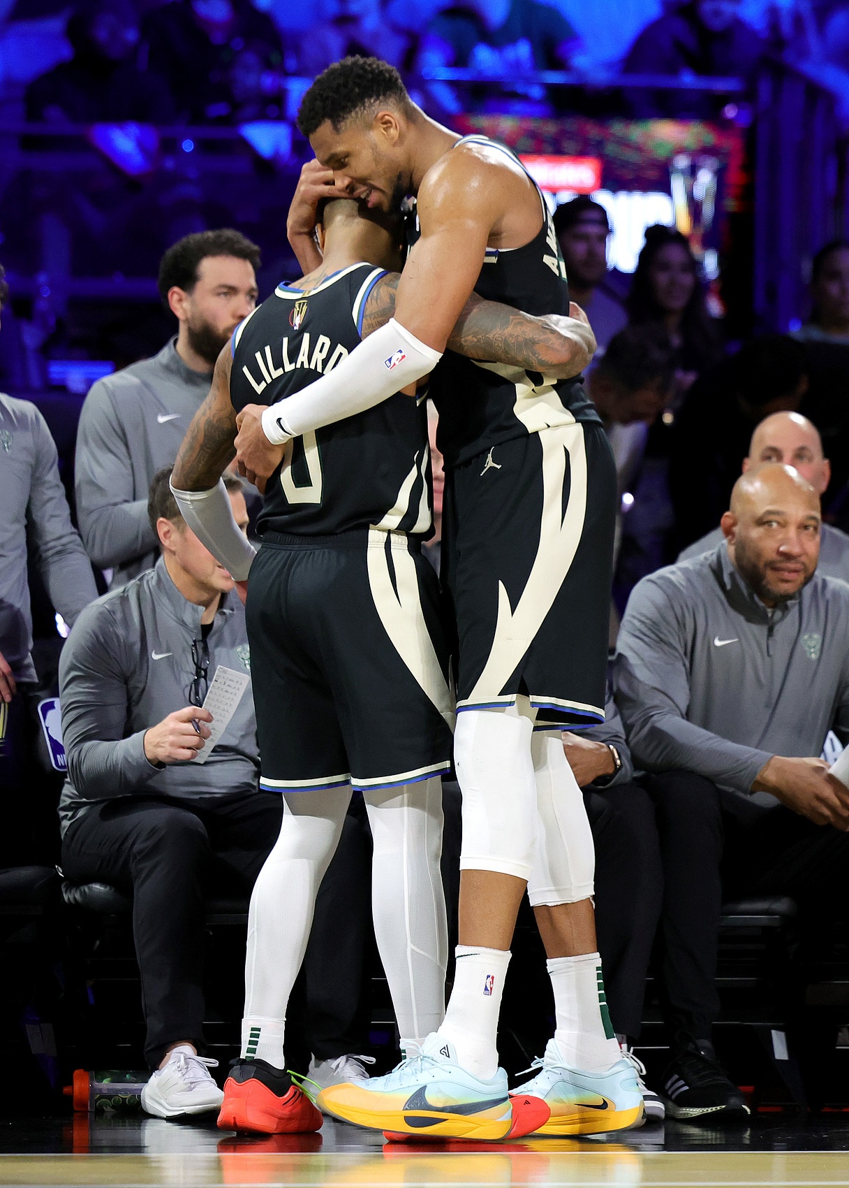 华体会app -密尔沃基雄鹿发布备战花絮；转会期止住颓势；欧篮联任务艰巨；球队文化再被提及的简单介绍