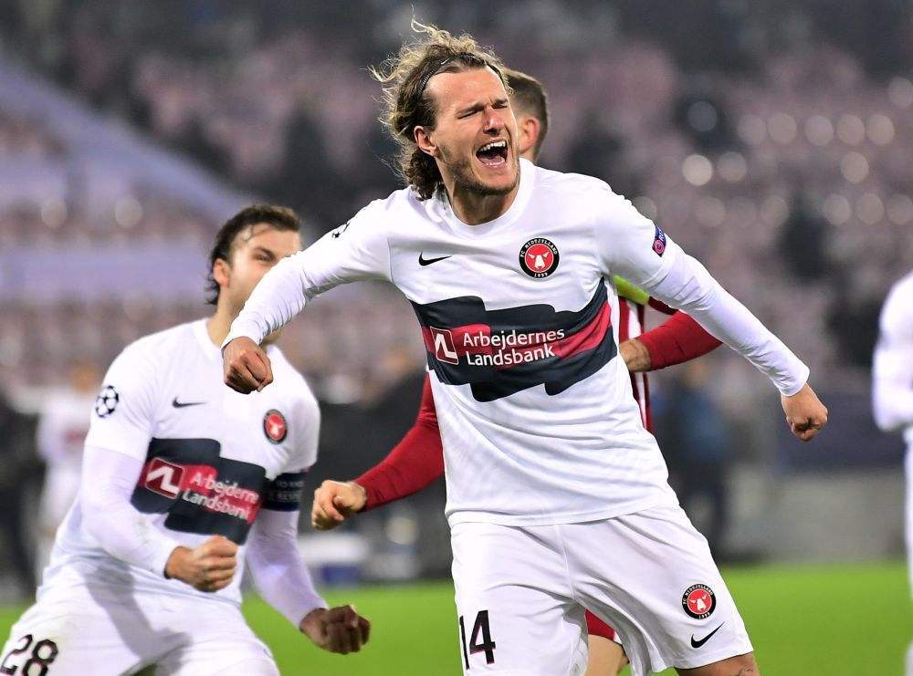 关于本菲卡训练开放日；今夜强势反弹引欢呼；全明星赛在即；纪律约束更严格的信息